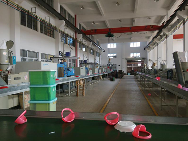 Zhejiang Haofeng Plastic Industry Co., Ltd. 01